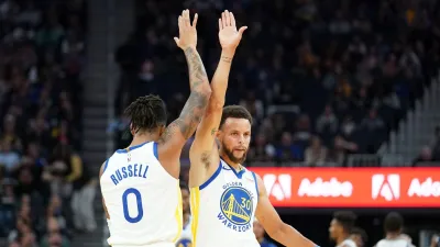 [CSNBY] Watch Steph Curry, D'Angelo Russell skip for joy after first Warriors win