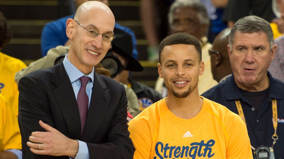 Silver consulting Steph about improving All-Star Game in Bay