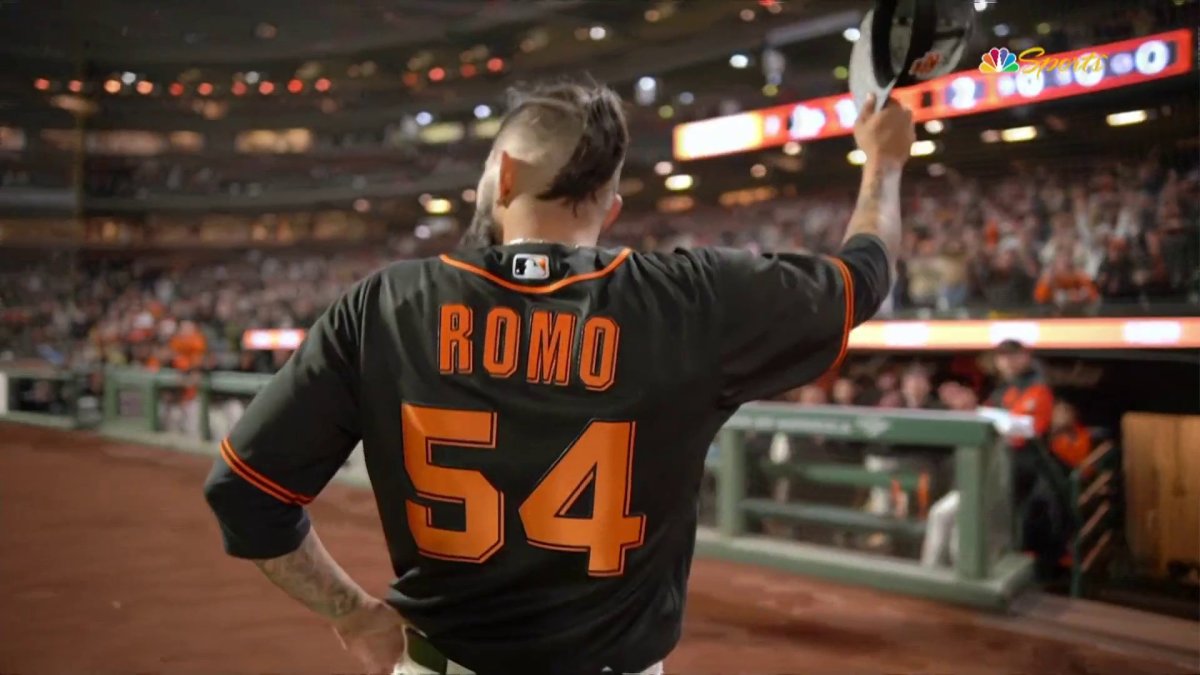 Hunter Pence removes emotional Sergio Romo from final Giants game – NBC  Sports Bay Area & California