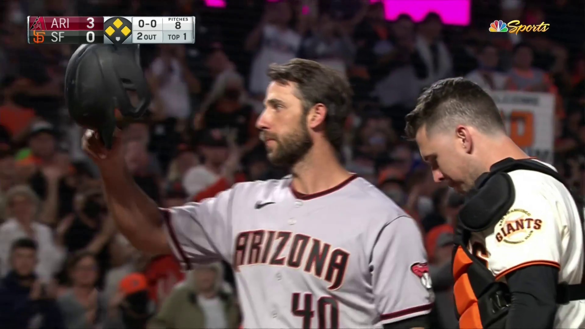 Madison Bumgarner welcomed warmly by Giants fans