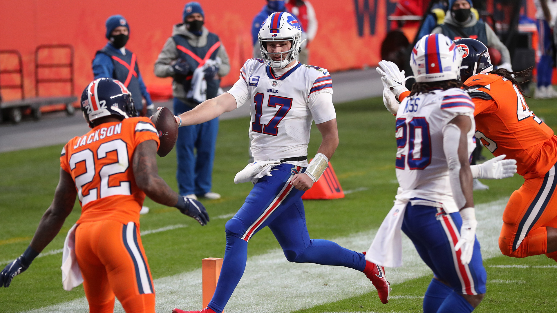 <p><strong>Line: </strong>Bills -7</p>

<p>The passing of the torch in the AFC East finally will take place after the Patriots spent two decades on top.</p>

<p>Josh Allen and the Bills have been shredding teams as offensive coordinator Brian Daboll auditions for a head-coaching gig.</p>

<p>The Patriots struggle to move the ball on offense. Cam Newton has been ineffective for the past two months, and if running back Damien Harris can't go, the Patriots have little shot of keeping this close.</p>

<p>Buffalo goes for the throat and makes a statement by burying the Patriots.</p>

<p><strong>Pick: </strong>Bills 31, Patriots 16</p>
