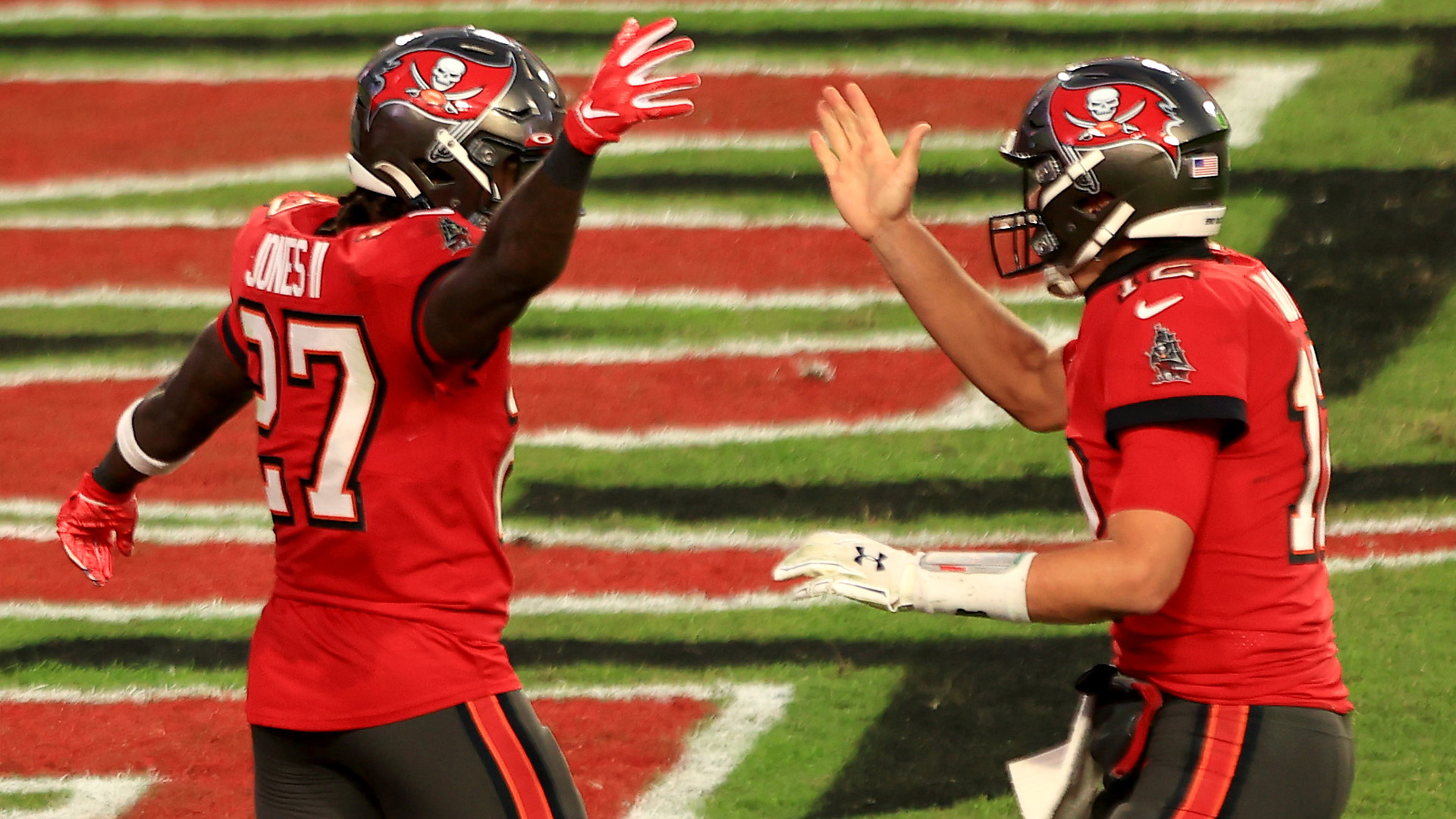 <p><strong>Line: </strong>Bucs -6.5</p>

<p>Kirk Cousins and the Vikings narrowly avoided being upset by the Jaguars and now they get Tom Brady off a bye.</p>

<p>The Bucs should be motivated to prove their issues are behind them. Brady puts on a show in a rout.</p>

<p><strong>Pick: </strong>Bucs 31, Vikings 20</p>
