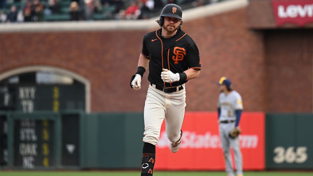 SF Giants: Versatile Brett Wisely making strong case to make roster