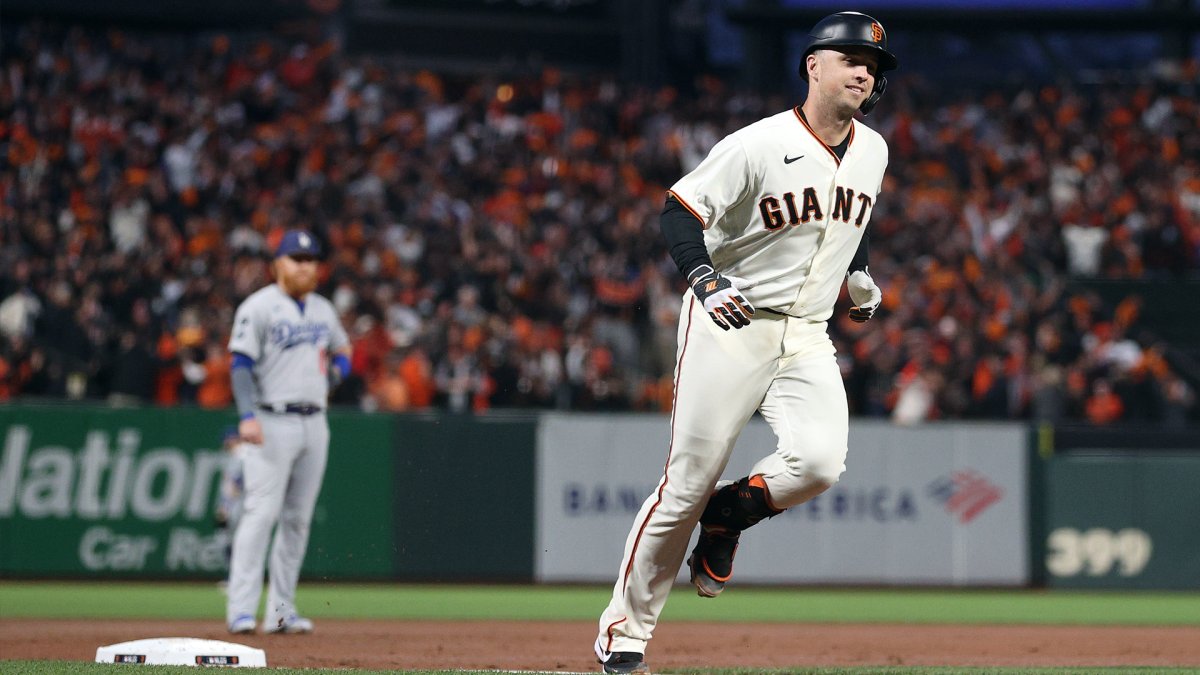 Giants' Buster Posey Opts Out of 2020 Season - Tailgater Magazine