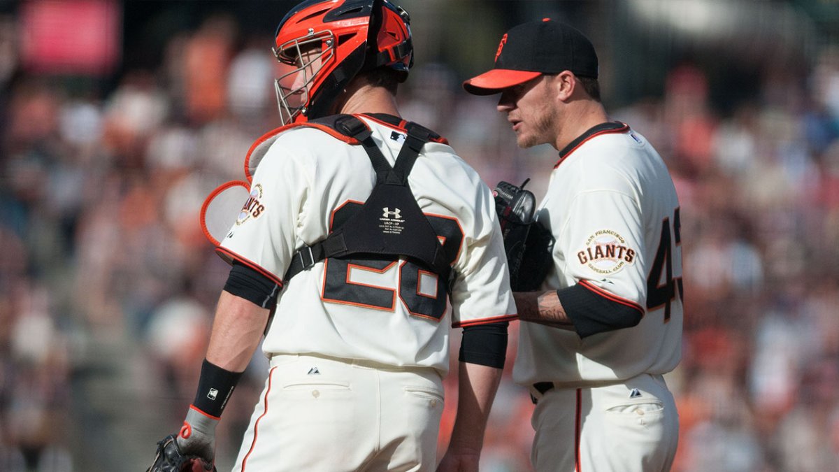 Buster Posey Banks a Throw Into Jake Peavy's Glove on Make a GIF