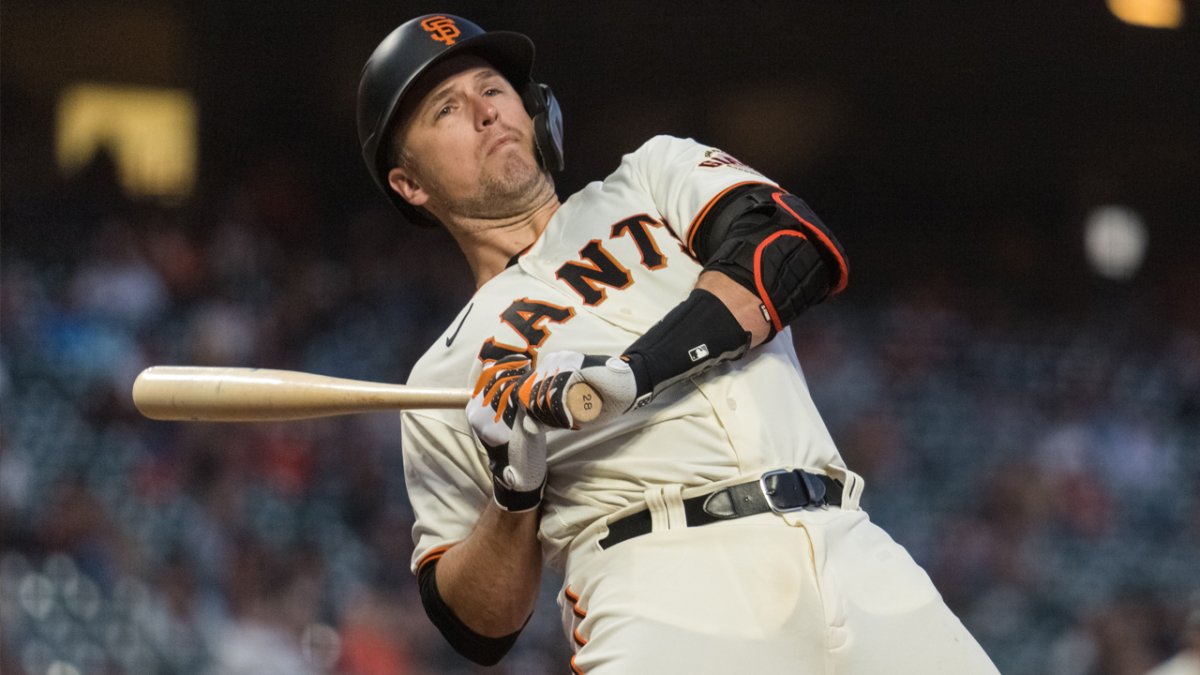 Giants' Brandon Crawford (back) back in lineup, but Buster Posey (knee)  still day to day