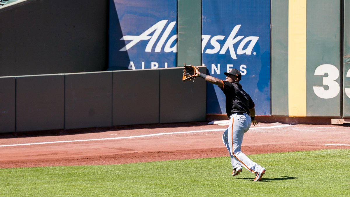 318 Heliot Ramos Photos & High Res Pictures - Getty Images