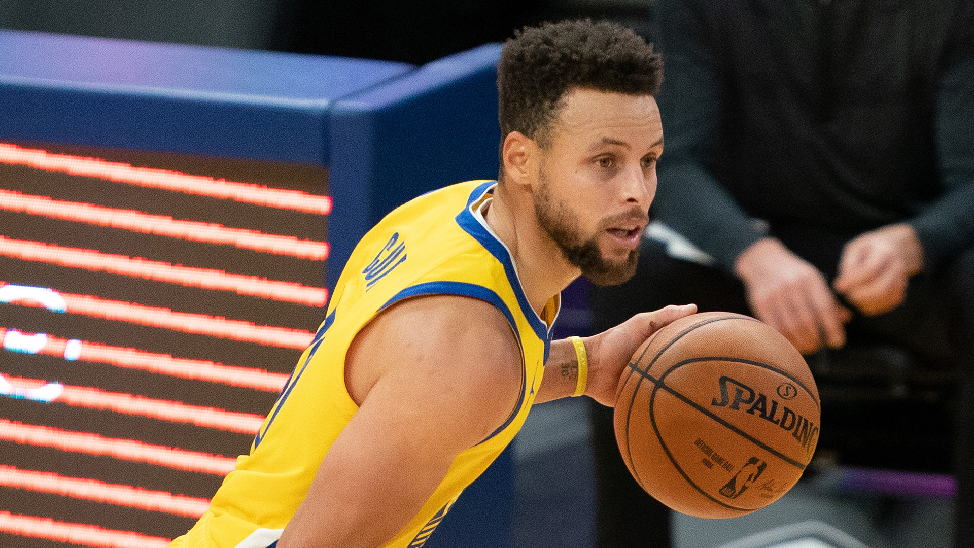 Golden State Warriors: Stephen Curry 2021 Oakland Jersey - Officially