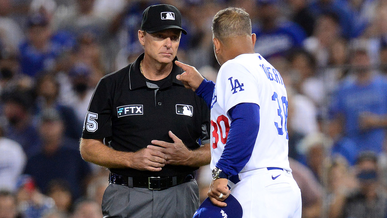 Dodgers postgame: Dave Roberts was emotional for special moment