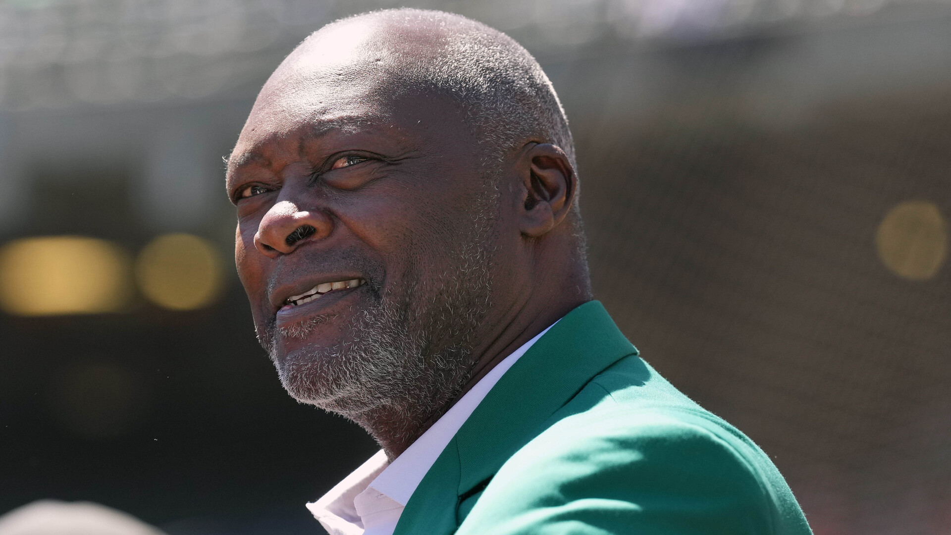 Former Oakland A's ace Dave Stewart gets emotional over honor