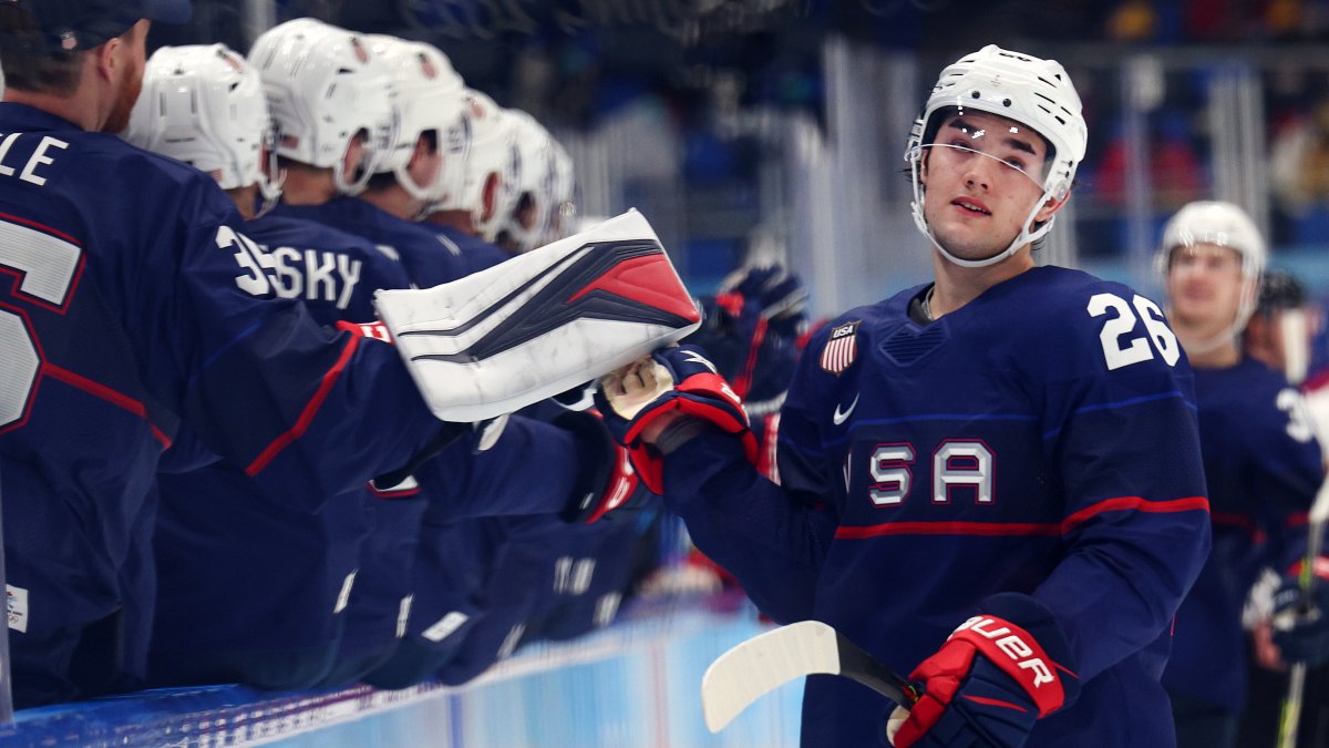 2022 Winter Olympics: Sean Farrell leads USA men's hockey to opening rout  over China