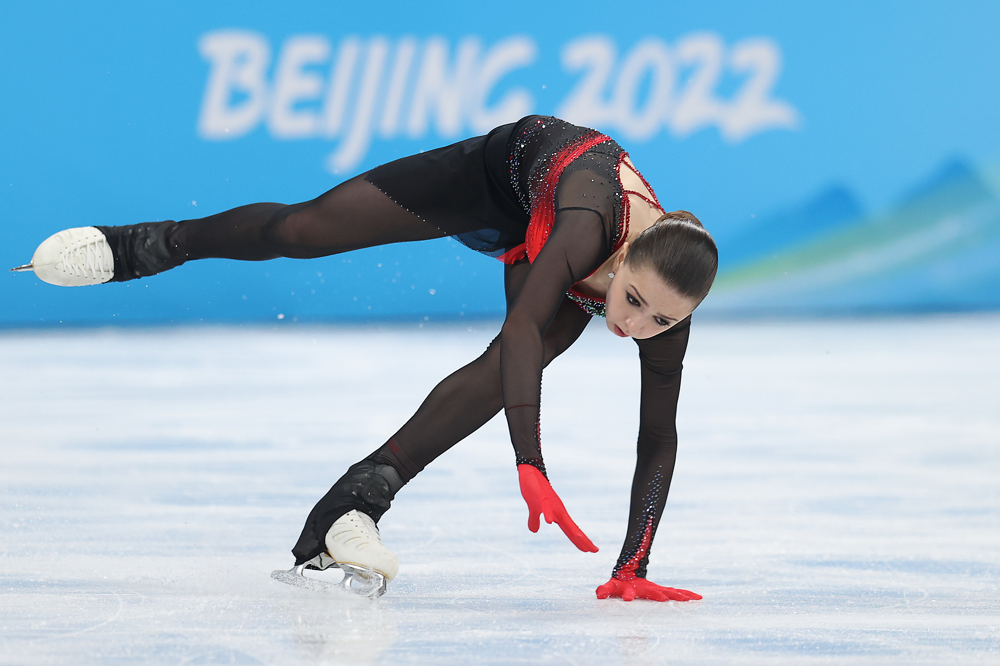 Video Watch Kamila Valievas Wobbly Free Skate Performance at 2022 Beijing Finals