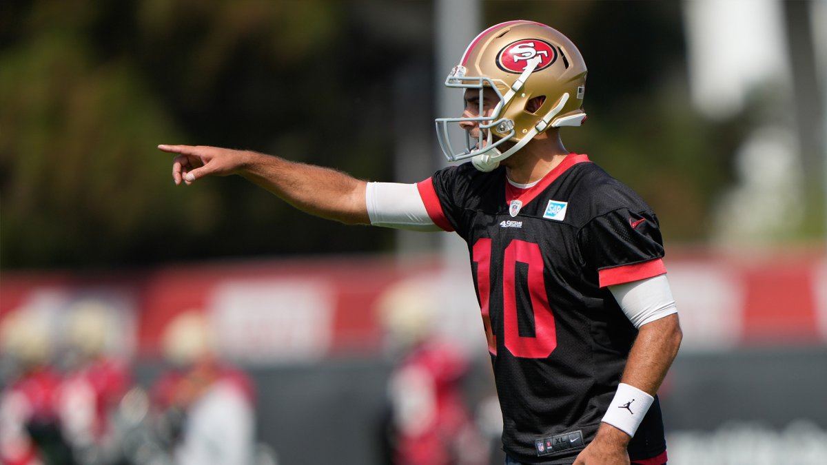 Why 49ers hurt themselves by keeping both Garoppolo, Lance