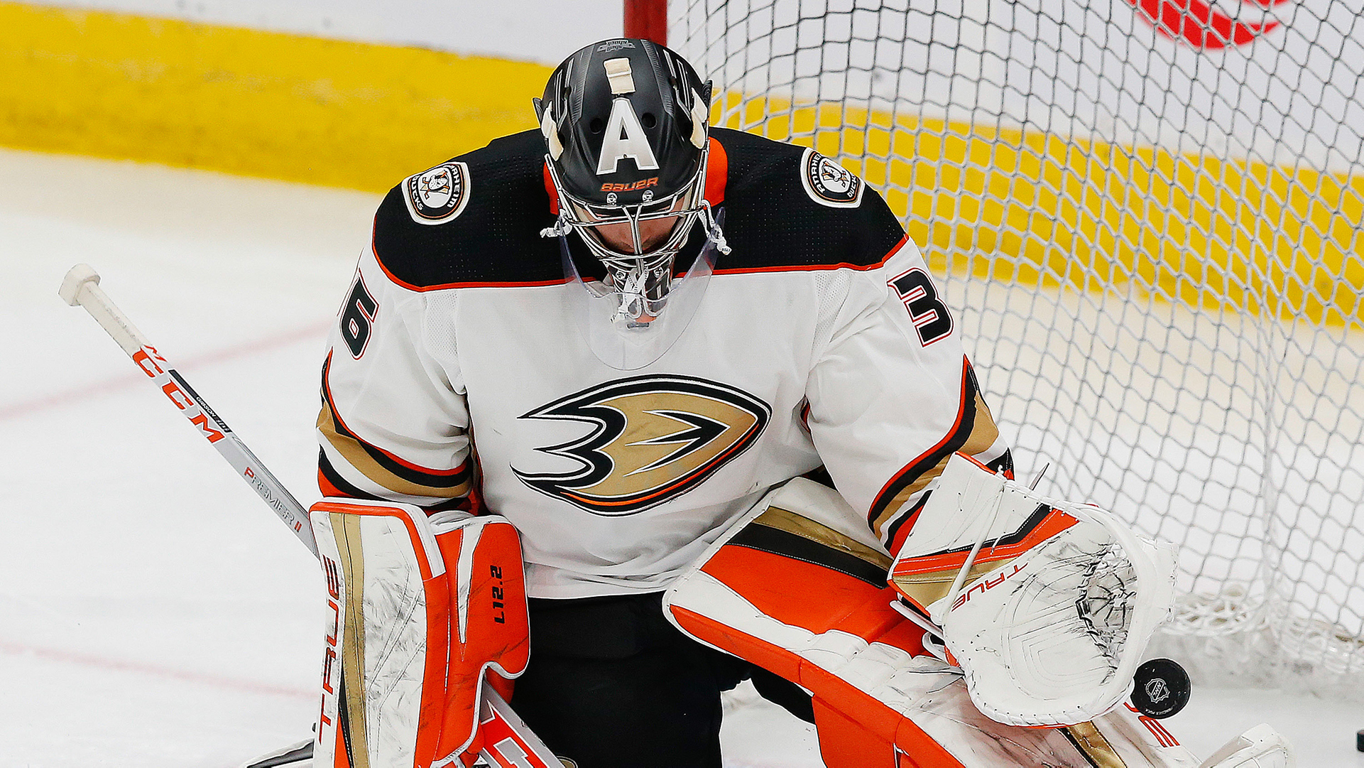 <p>The Ducks may not be very good, but John Gibson sure is.</p>
