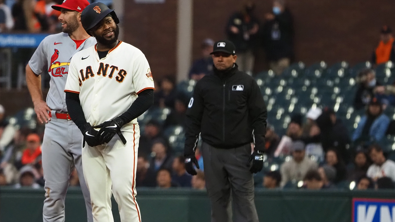 SF Giants' Johnny Cueto a notable omission from NLDS pitching staff