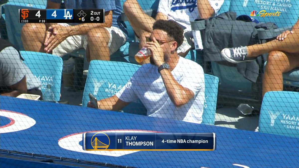 Klay Thompson chugs beer at Dodgers-Giants game while watching