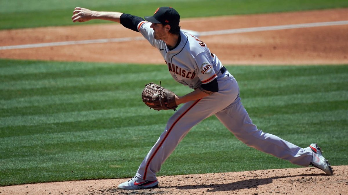 Kevin Gausman leaves game after three innings, a precautionary