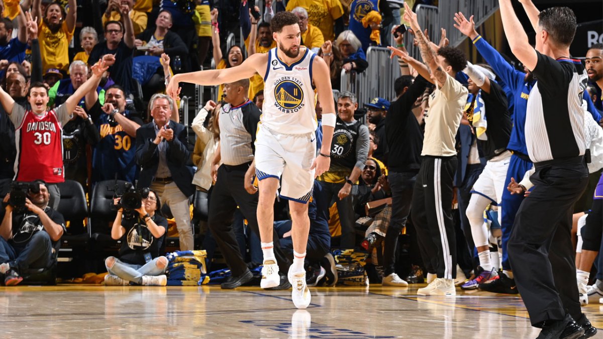 Warriors observations: Klay Thompson, Steph Curry combine for 74