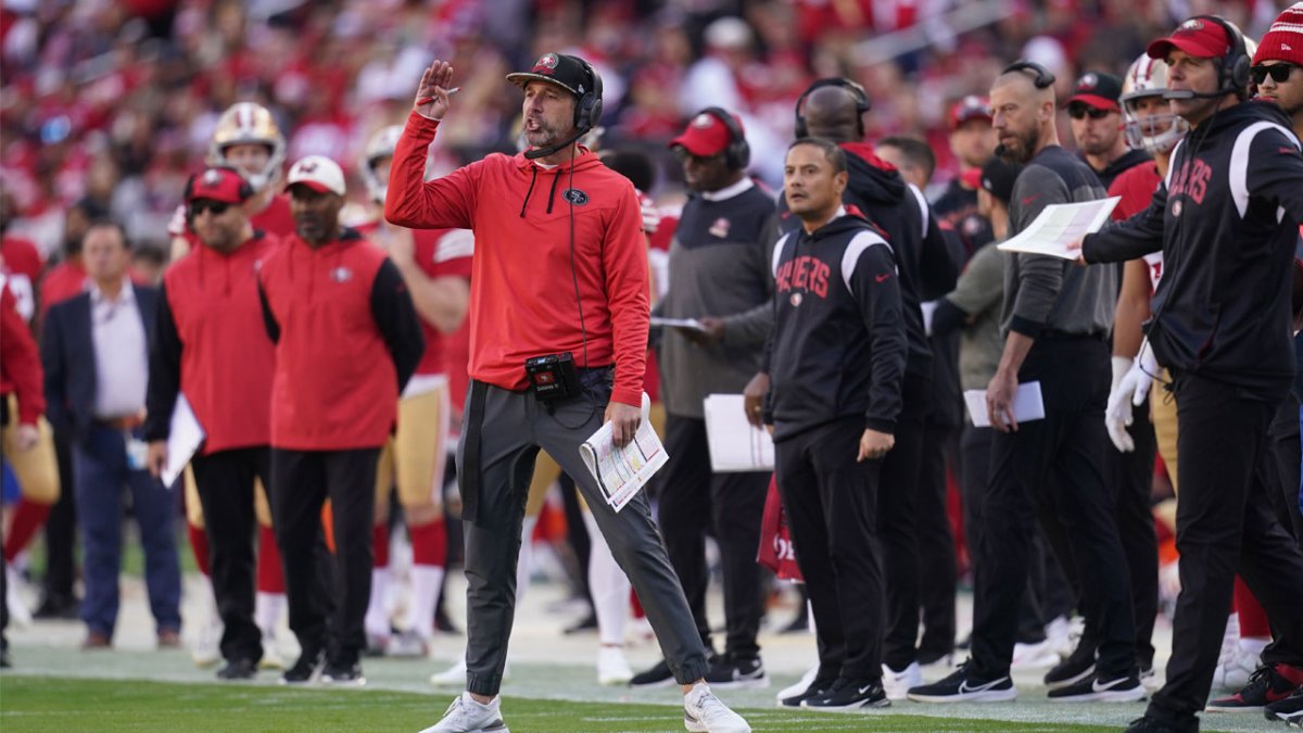 49ers news: How Kyle Shanahan trusted Mike McDaniel more than any offensive  assistant - Niners Nation