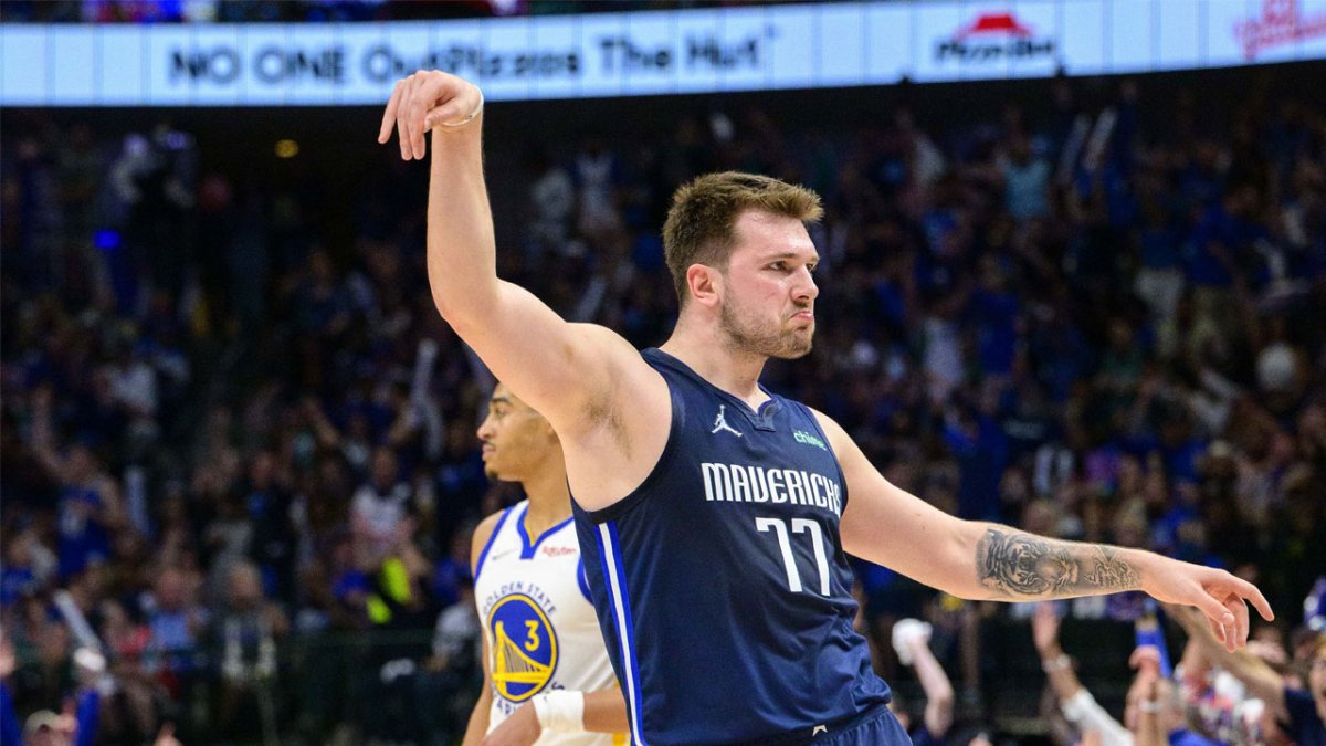 Dallas Mavericks] Dak Prescott, Luka Doncic jersey swap. Dak