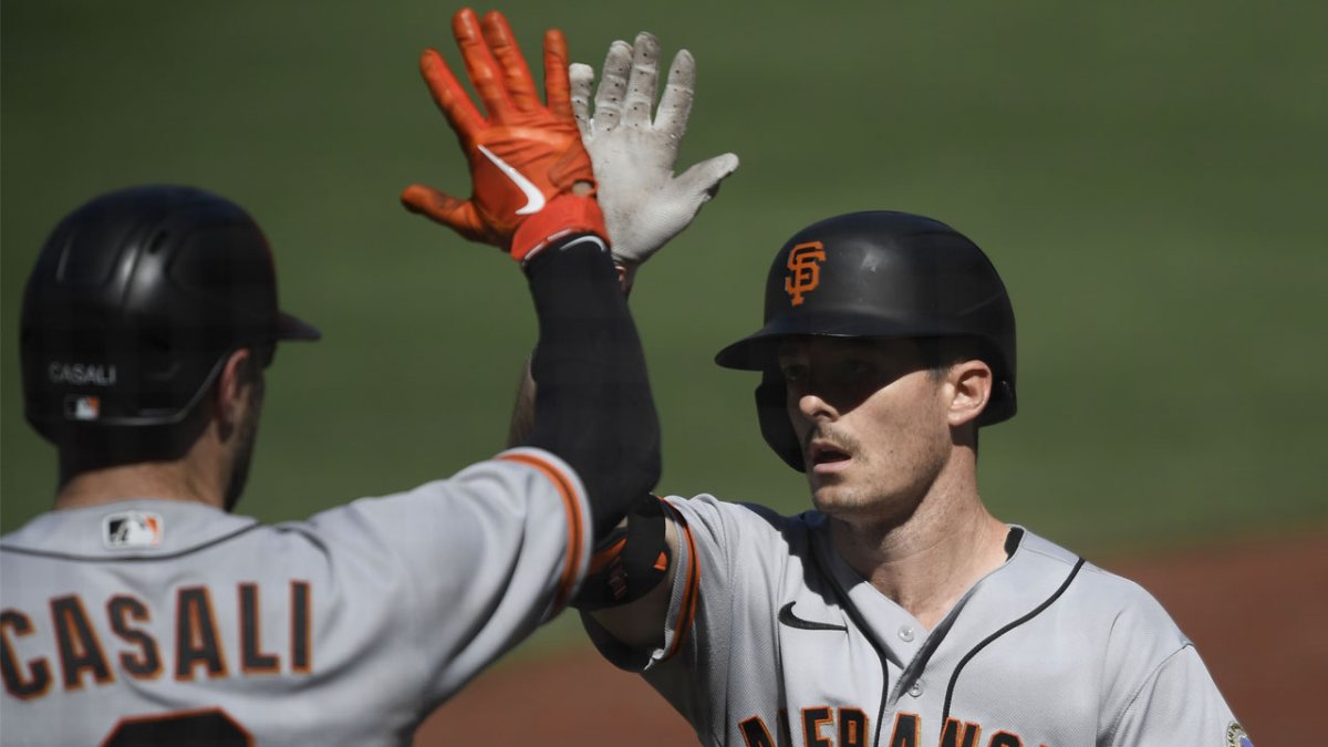 Tim Lincecum, Giants avoid arbitration 