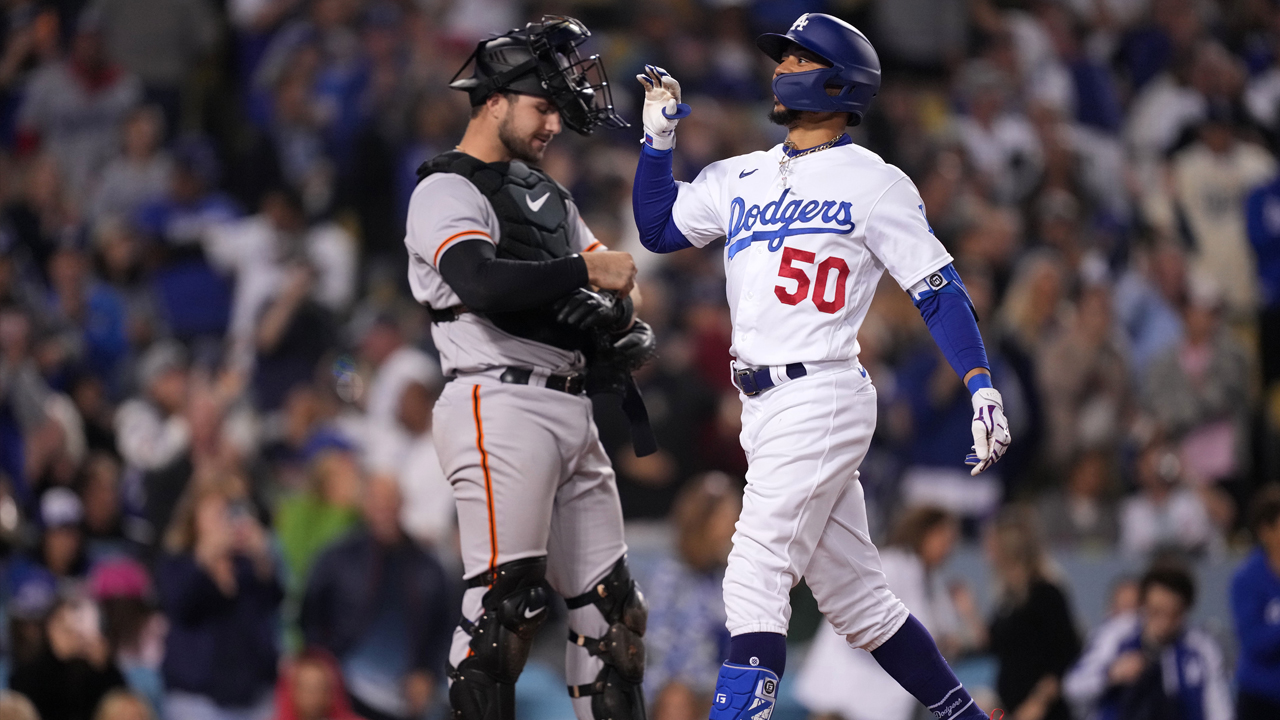 Dodgers' Lux celebrated way too early vs. Giants