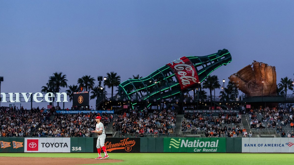 Big Giants crowds, Crazy Crab Sandwiches returning to Oracle Park – NBC  Sports Bay Area & California