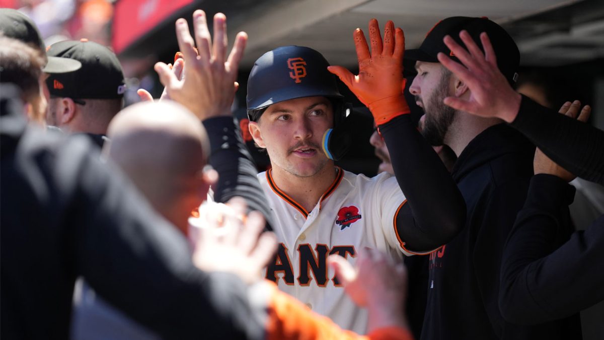 Giants catcher Joey Bart on concussion list after taking foul ball