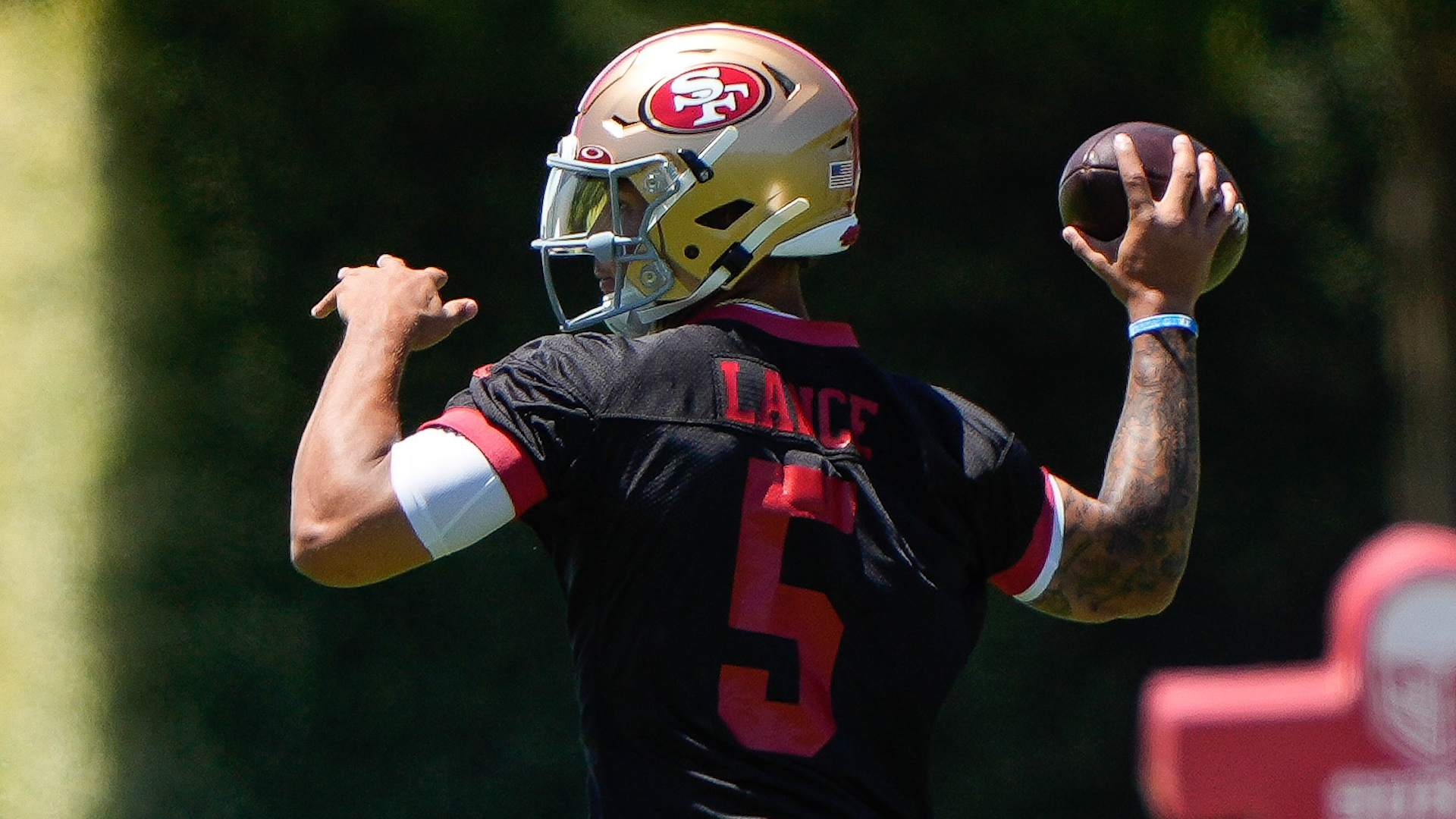 Lance rallies 49ers past Broncos as Moody hits game-winning field goal