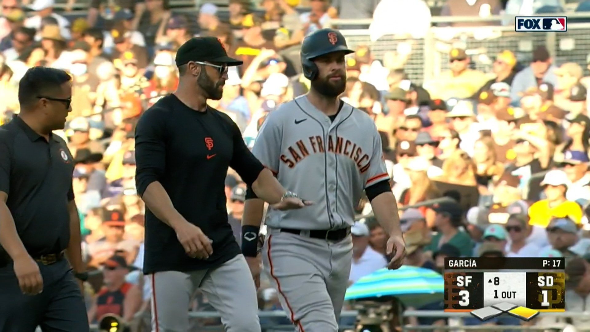 SF Giants' Brandon Belt exits game after hit by pitch