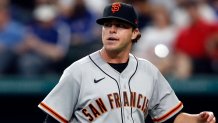 Sammy Long strikes out 7 in debut, Giants lose in 11 innings