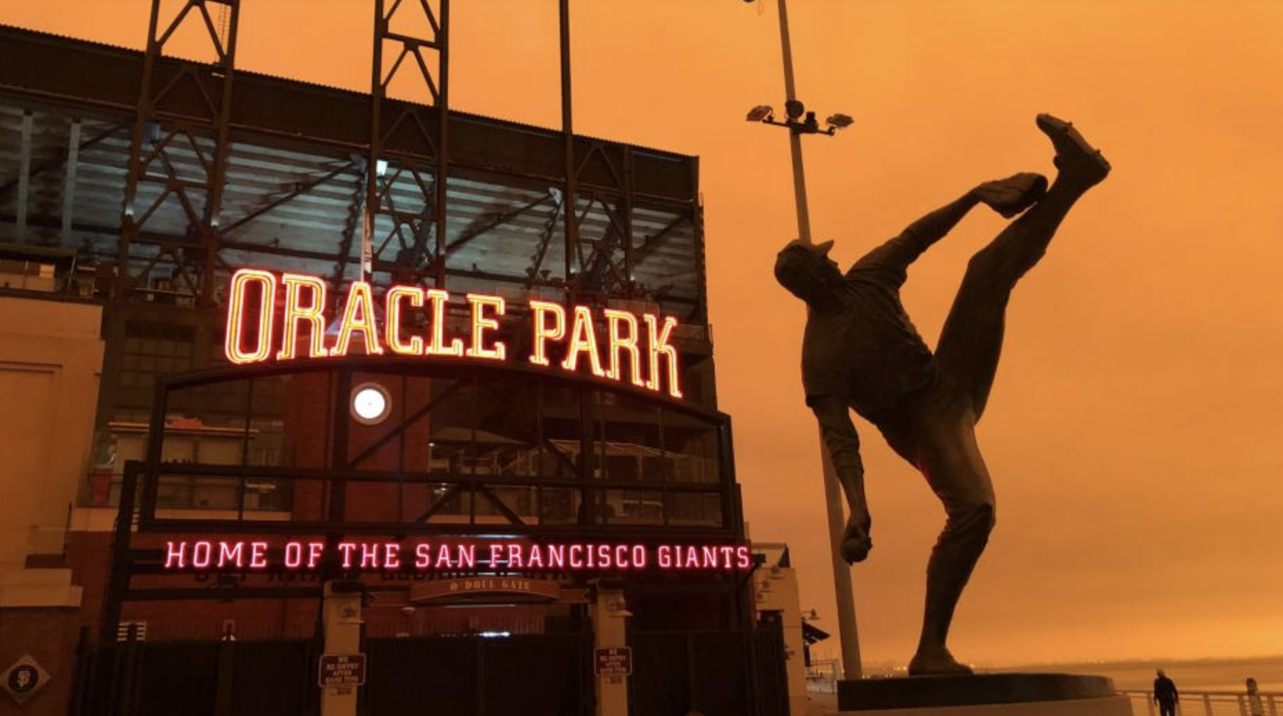 San Francisco Giants to host Mariners despite ominous orange skies in Bay  Area 