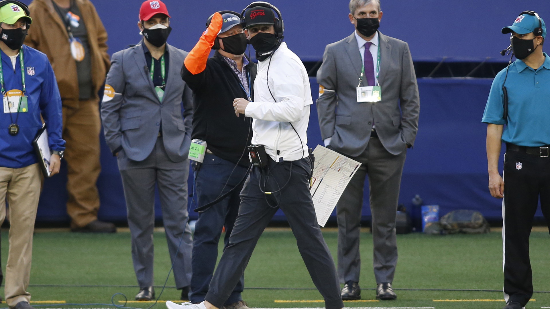 <p>Defensive coordinator Robert Saleh pieced it together well when the club found out cornerback Jason Verrett would not be available due to a non-COVID-19 illness. The 49ers’ game plans on both sides of the ball seemed sound, but the execution of some of the fill-in players was not good.</p>

<p>Obviously, we have to question Shanahan’s decision to stick with Mullens. But it’s also quite obvious that Shanahan, who knows his quarterbacks better than anyone, still believes the team’s chances of winning would drop with Beathard on the field instead of Mullens.</p>

<p><strong>Grade: D-plus</strong></p>
