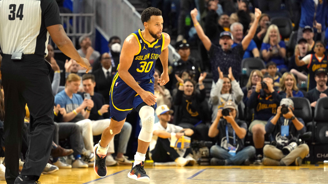 Dalton Johnson on X: Steph Curry holds his 2023 NBA All-Star Game