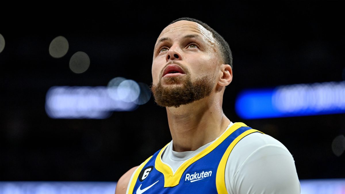Just how bad is the Warriors' new jersey? A look at the worst