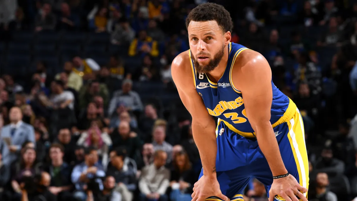 Warriors: Steph Curry's night night pic vs Kings goes completly viral