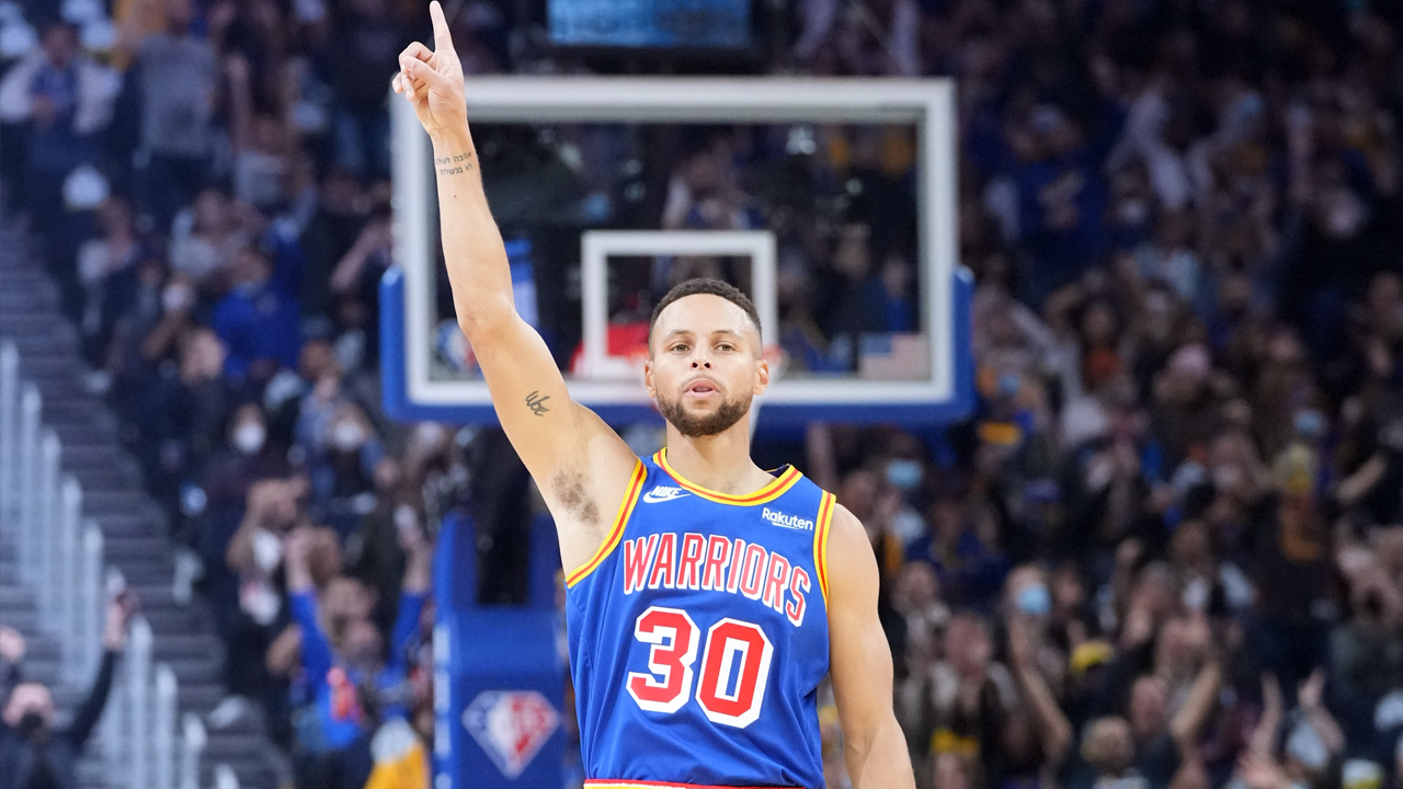 NBA players take to Twitter in awe of Steph Curry's 62-point performance