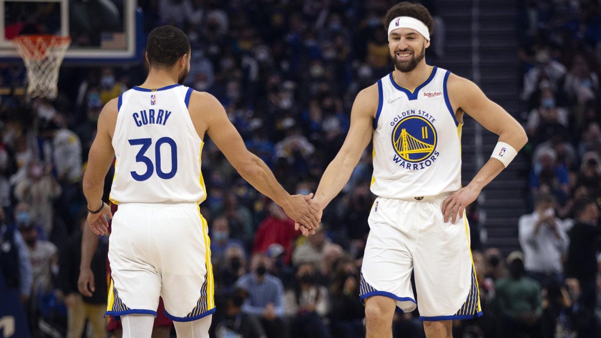 Stephen Curry's Warriors jersey is No. 6 on NBA's top-selling list – The  Mercury News