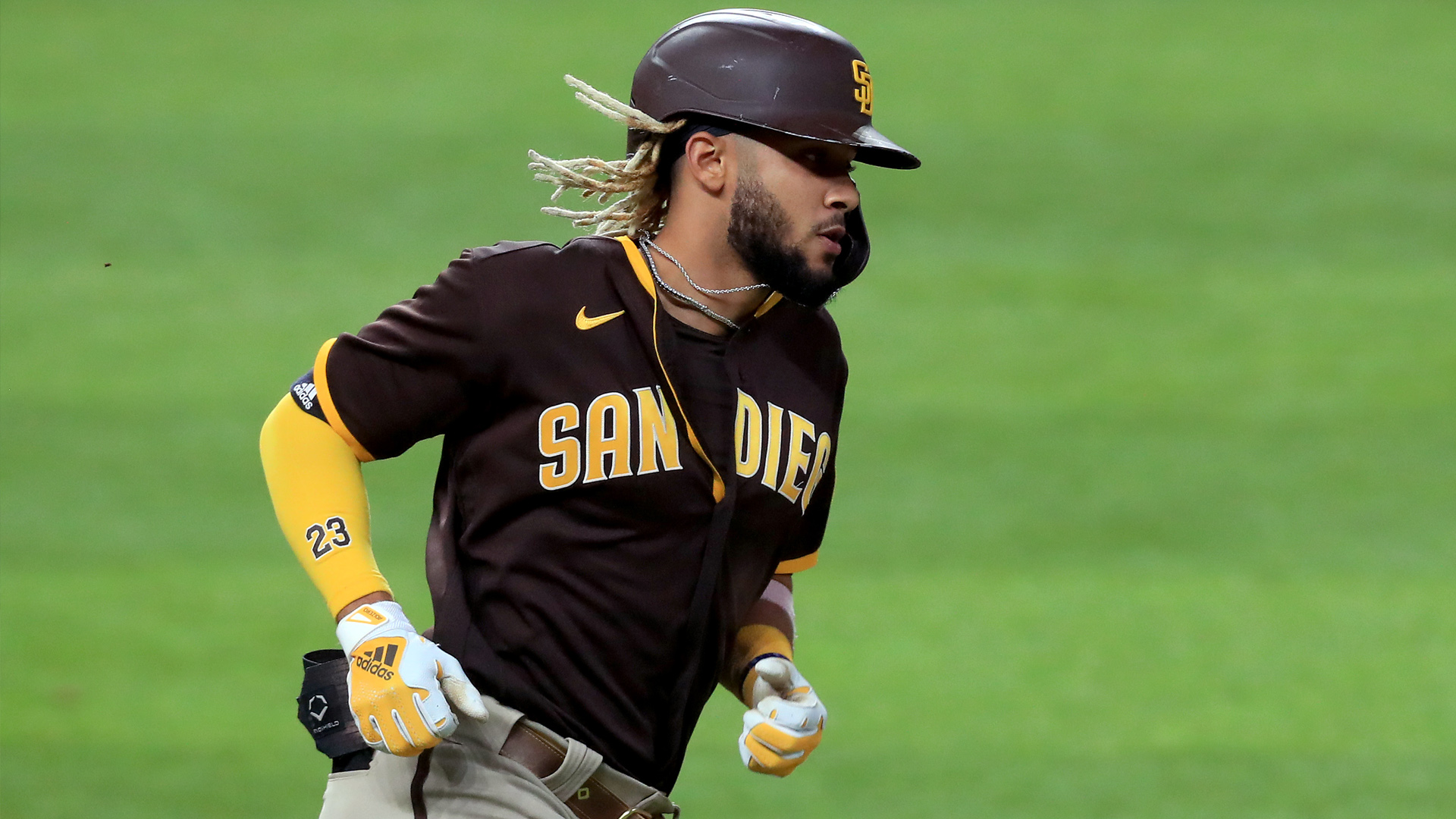 Padres unhappy Giants broke one of baseball's unwritten rules