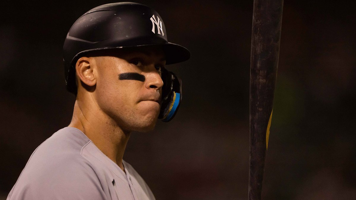 Stephen Curry was reportedly part of the Giants' pitch to Aaron Judge