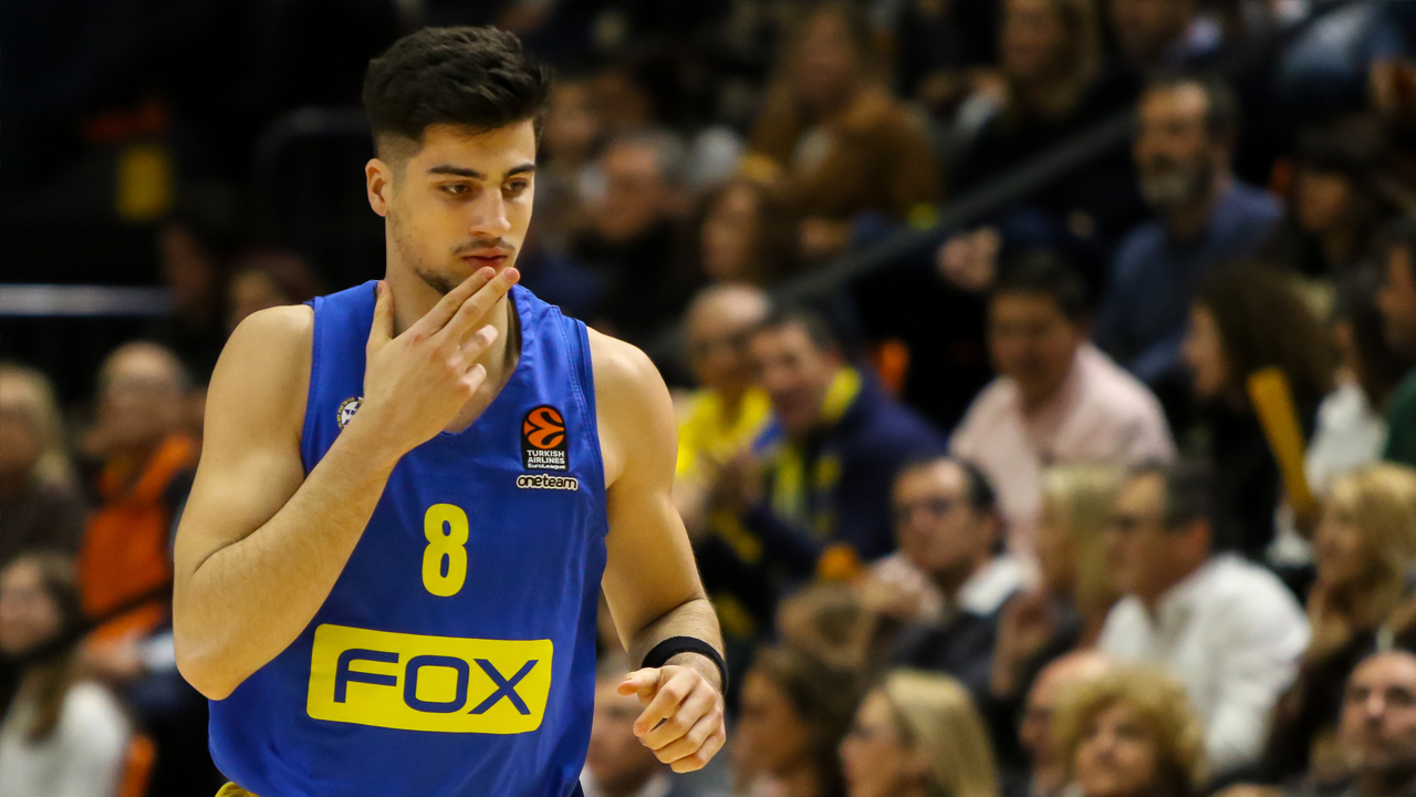 <p>Although the <a href="https://www.nbcsports.com/bayarea/warriors/nba-rumors-warriors-expect-are-eager-draft-no-2-overall">Warriors' recent reported preference</a> is to hang on to the No. 2 pick, continued links to players further down media draft boards seemingly make trading down a legitimate possibility.</p>
<p><a href="https://www.nbcsports.com/bayarea/warriors/warriors-interview-tyrese-haliburton-whod-love-join-steph-curry">They already interviewed Tyrese Haliburton</a> (No. 6 overall in <a href="https://www.nbcsports.com/bayarea/warriors/2020-nba-mock-draft-200-first-round-pick-projections-after-finals">NBC Sports Bay Area's latest mock draft</a>), and reportedly are <a href="https://www.nbcsports.com/bayarea/warriors/nba-rumors-warriors-high-deni-avdija-devin-vassell-draft">"high on"</a> and were <a href="https://www.nbcsports.com/bayarea/warriors/nba-rumors-warriors-blown-away-deni-avdija-after-person-meeting">"blown away" by Deni Avdija</a> (No. 5) after meeting with him in person. Golden State reportedly also has interest in <a href="https://www.nbcsports.com/bayarea/warriors/nba-rumors-warriors-high-deni-avdija-devin-vassell-draft">Devin Vassell </a>(No. 10 in our mock), and Steve Kerr spoke with coach Jay Wright about <a href="https://www.nbcsports.com/bayarea/warriors/warriors-steve-kerr-has-talked-about-saddiq-bey-jay-wright">Villanova's Saddiq Bey</a> (No. 16).</p>
<p>Perhaps the Warriors' rumored interest in these players reflects them doing their due diligence ahead of the draft, but their reported scouting of <a href="https://www.nbcsports.com/bayarea/warriors/nba-draft-rumors-warriors-keeping-tabs-some-mid-lottery-prospects">mid-to-late lottery prospects</a> can't exactly be ignored, either. Coupled with Golden State's mixed signals about some of the draft's top prospects, the possibility of trading down should be taken seriously.</p>