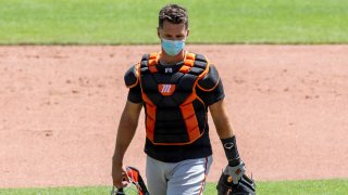 SF Giants' Buster Posey opts out of 2020 season after adopting twins