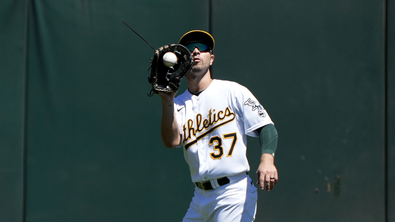 Oakland Athletics trade outfielder Cal Stevenson to the Giants