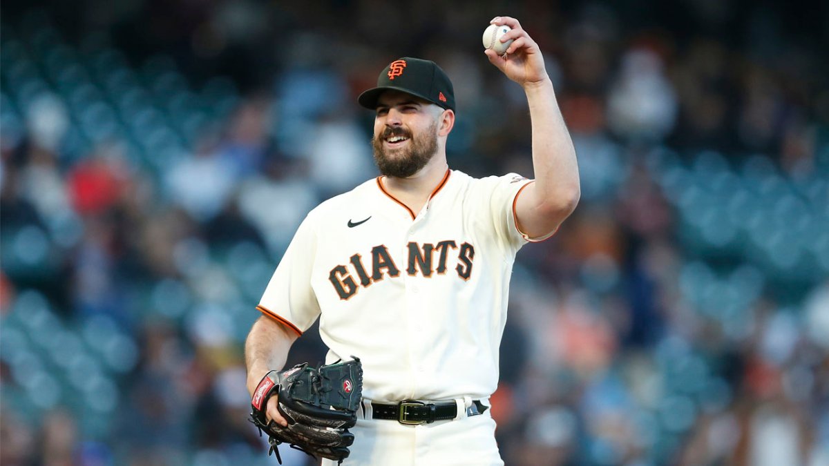 Giants pitcher says he did not kneel before game because he's 'a Christian