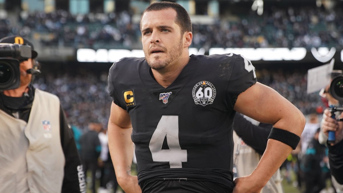 Derek Carr - NFL News, Rumors, & Updates