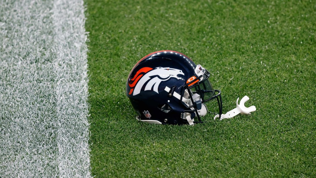 NFL's Denver Broncos for sale; price will likely set record for any North  American sports franchise - ESPN