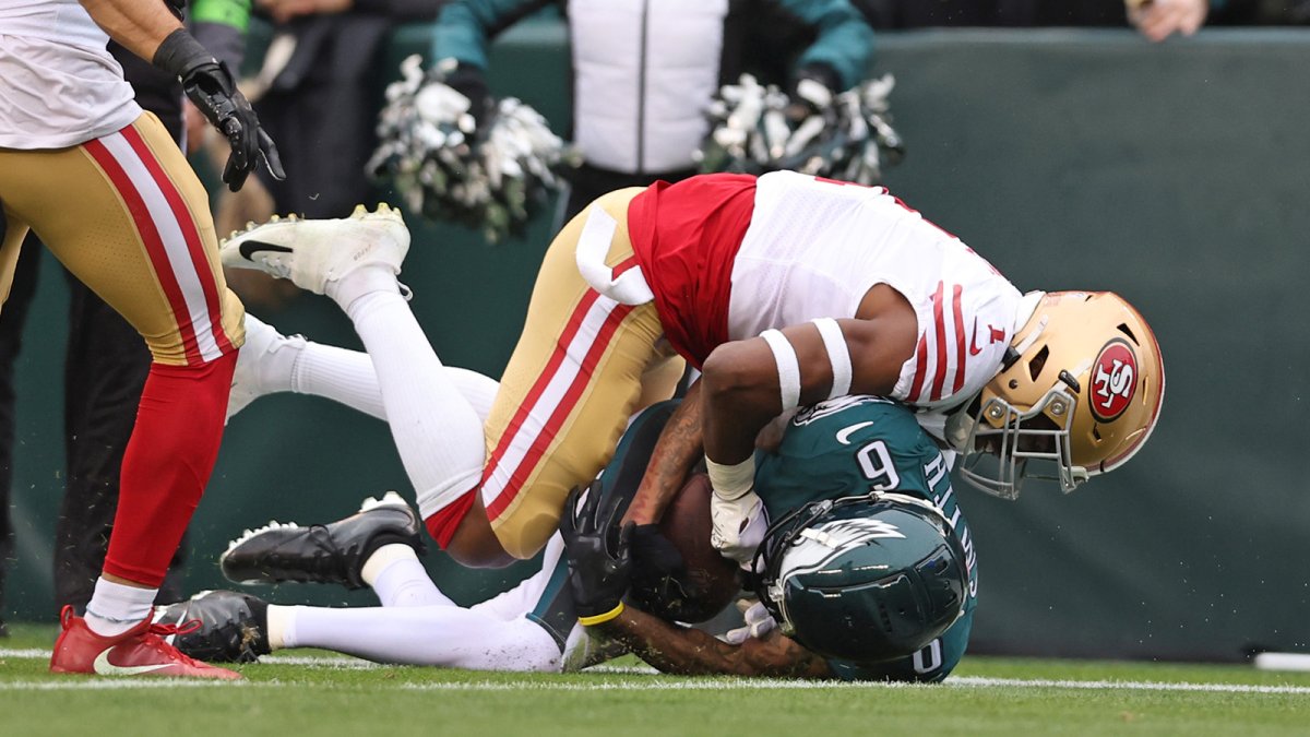 NFL's expedited replay process failed spectacularly on DeVonta Smith's  catch in NFC Championship Game - CBS Boston