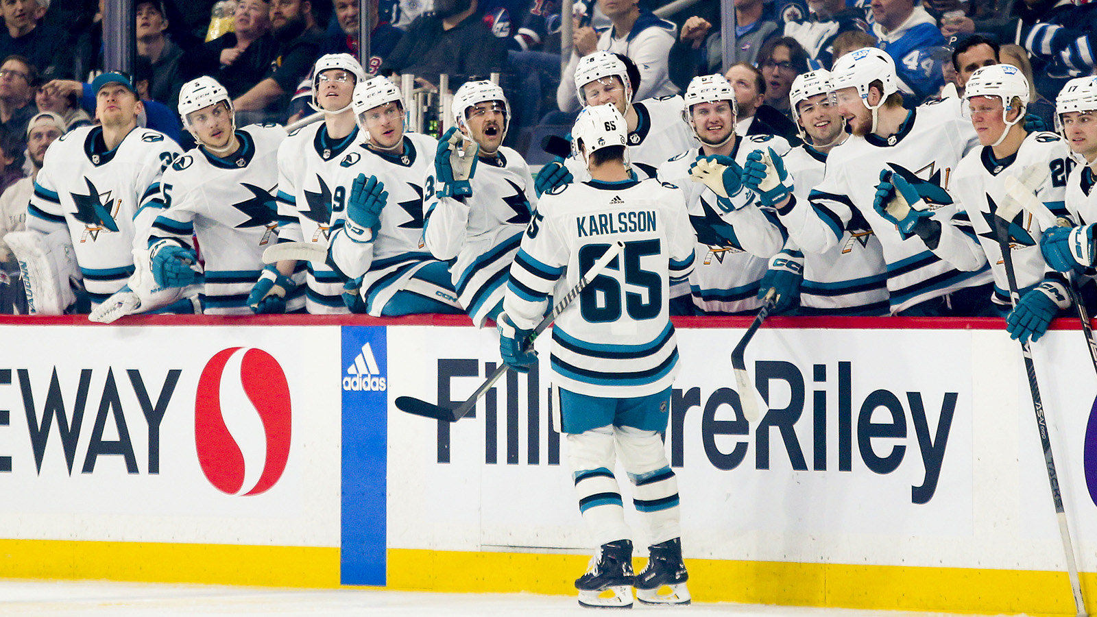 Karlsson, Meier lead Sharks past Ducks 6-1 to snap skid