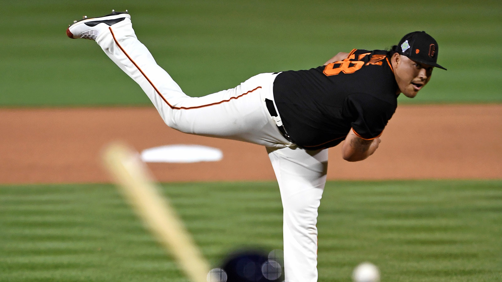 With Scrawny Offense, Giants Are Relying on Tim Lincecum - The New York  Times