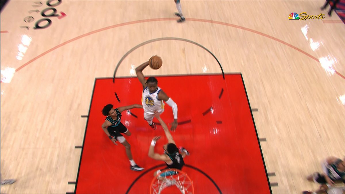 Jonathan Kuminga’s powerful dunk astonishes Warriors’ bench vs Blazers